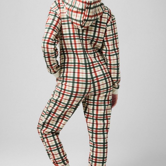 NWT Fabletics Women's Holiday Onesie Sz M Tall - Picture 2 of 4